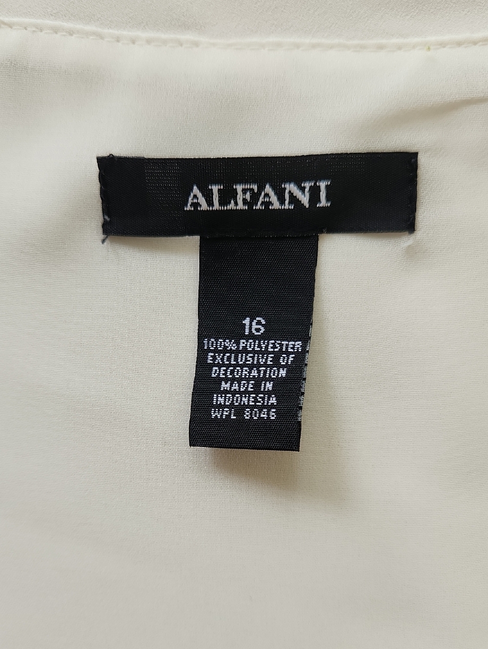 Alfani Ivory Chiffon V-neck Blouse Beaded Sleeveless Flowy Top Size 16 - Picture 8 of 17